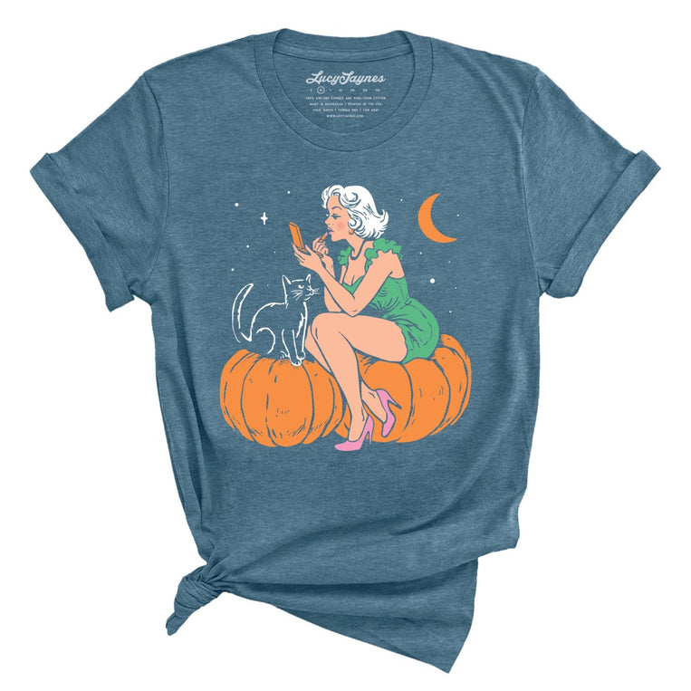 Pumpkin Pinup - Heather Deep Teal - Unisex T-Shirt